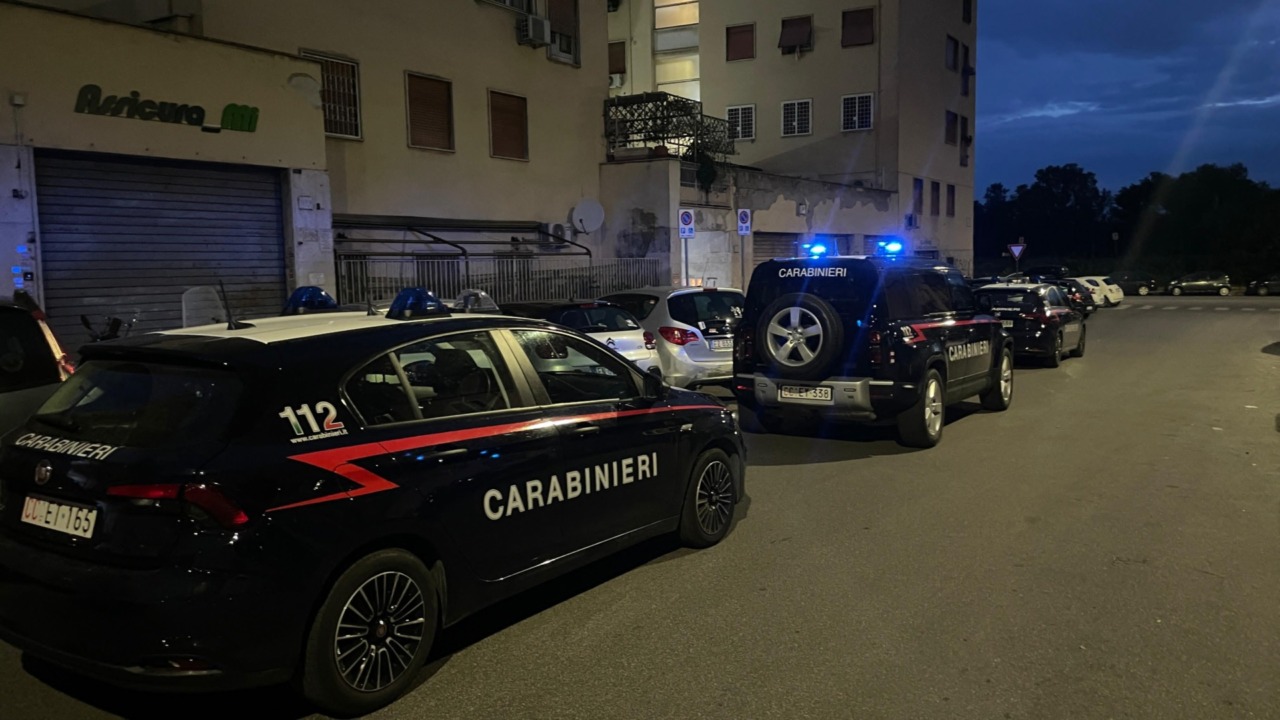 Trovato morto un uomo vicino al mezzo di lavoro a Bagno a Ripoli