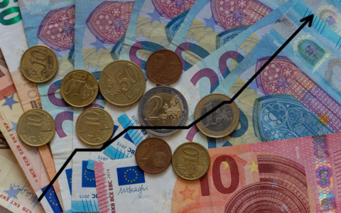 Riconversione del deposito Eni in un polo fotovoltaico entro il 2029