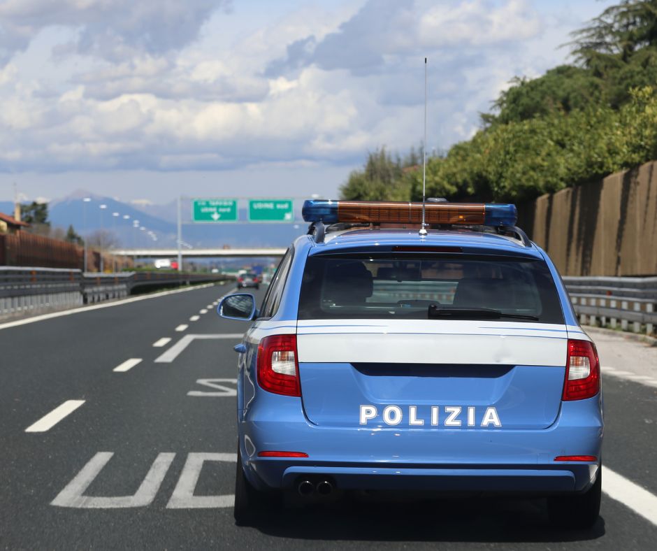 La Polizia di Stato lancia uno spot contro l’abbandono degli animali