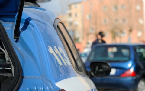 Arrestato un 21enne per tentato omicidio e aggressione con coltello