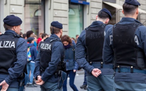 Arrestato a Firenze dopo lo strappo di due catenine
