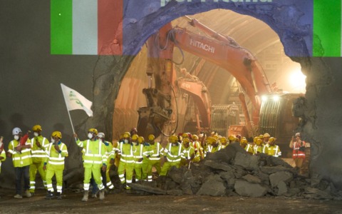 Autostrade per l’Italia: completato lo scavo della nuova galleria San Donato tra Firenze Sud e Incisa
